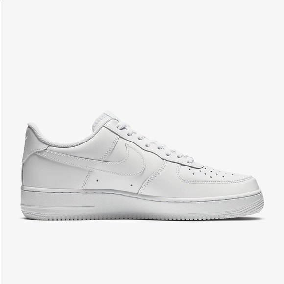 Nike Air Force 1 size 8 Women (39 European) - Picture 4 of 5